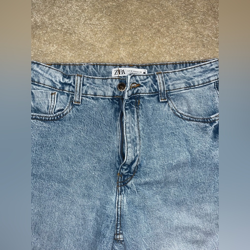 Zara Light Blue High-Rise Women’s Jeans